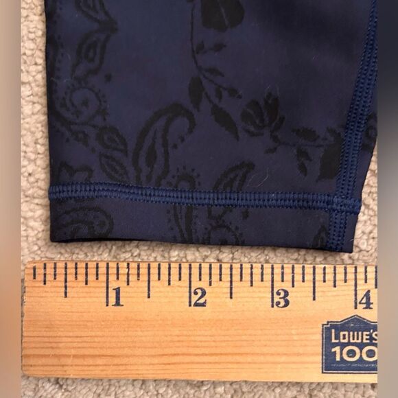 Athleta Elation Textured Leggings Size Small EUC - Picture 7 of 8